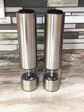 2pc Kamenstein Electric Salt Pepper Grinder Stainless Steel Battery Operated LED